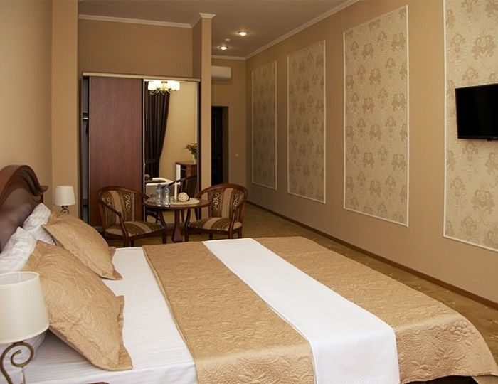 2-местное станд. улучш. с балк. - Отель «Диоскурия» Сухум